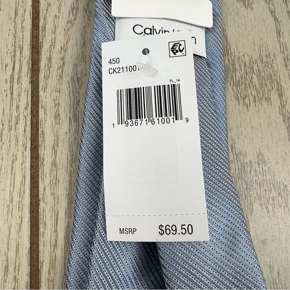 585 - Calvin Klein Tie 450 Blue Dot & Line CK21101 Silk Blend MSRP $69.50 - Picture 4 of 5